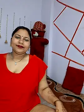 MOM-SUN-COUPLE online show from February 1, 4:33 pm