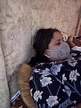 Snapshot of MOM-SUN-COUPLE chatting on October 14, 9:10 am MOM-SUN-COUPLE online show from October 14, 9:10 am