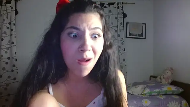 mia  lopez  online show from February 12, 4:12 am