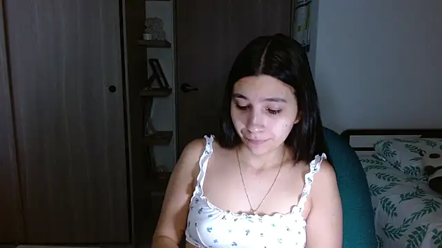 mia  lopez  online show from December 15, 11:20 pm