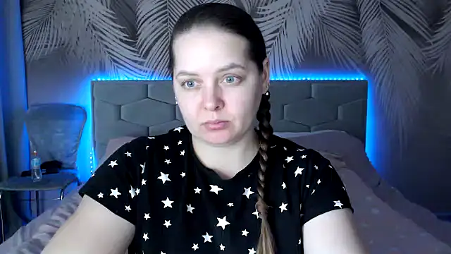 uliastar online show from February 7, 2:37 pm