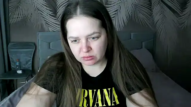 uliastar online show from February 11, 7:12 am