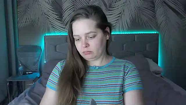 uliastar online show from February 13, 1:37 pm