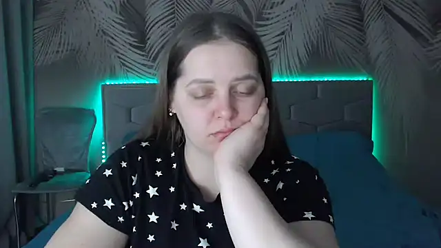 uliastar online show from February 15, 10:11 am