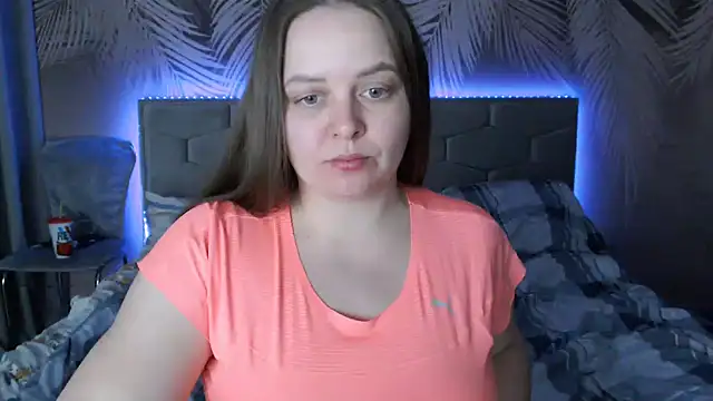 uliastar online show from February 26, 8:15 am