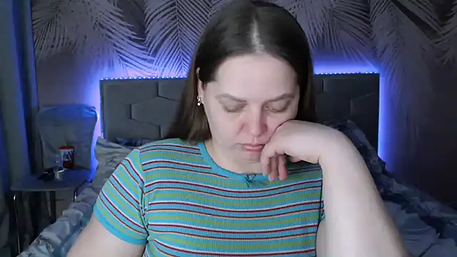 uliastar online show from February 28, 4:10 pm