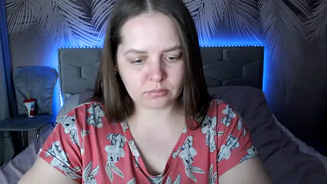 uliastar online show from March 21, 1:01 pm