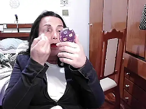 LauraVicttoria361215 online show from December 11, 2:00 pm