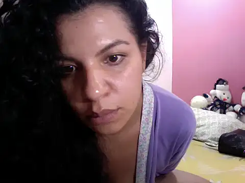 Snapshot of gatubelahot chatting on January 8, 2:03 am gatubelahot online show from January 8, 2:03 am