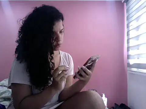 Snapshot of gatubelahot chatting on January 14, 4:40 pm gatubelahot online show from January 14, 4:40 pm