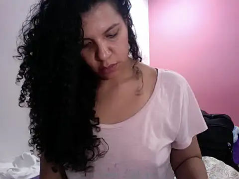 Snapshot of gatubelahot chatting on January 15, 4:25 am gatubelahot online show from January 15, 4:25 am