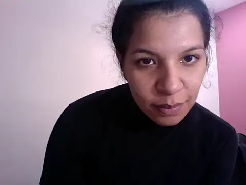 Snapshot of gatubelahot chatting on January 24, 8:00 pm gatubelahot online show from January 24, 8:00 pm