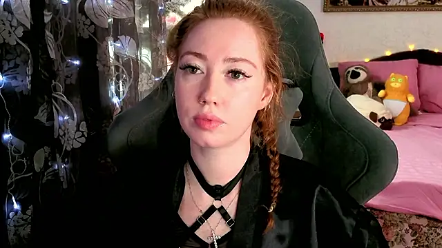 TinaBrook online show from March 3, 4:51 am