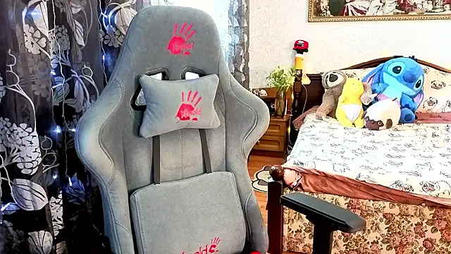 TinaBrook online show from March 27, 5:13 am