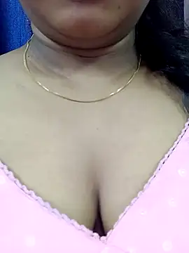 Snapshot of Lakhsmii chatting on February 17, 1:36 am Lakhsmii online show from February 17, 1:36 am