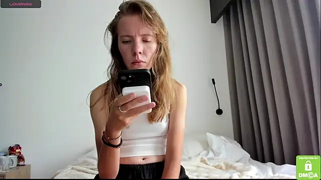 Snapshot of Kalisee_ chatting on March 14, 6:52 am Kalisee online show from March 14, 6:52 am