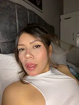 martina contreras online show from February 25, 6:12 am