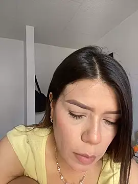 martina contreras online show from May 24, 6:02 pm
