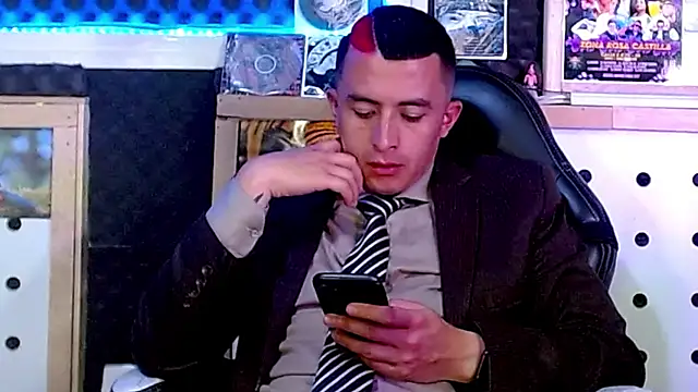 Darko0717 online show from March 17, 6:00 pm