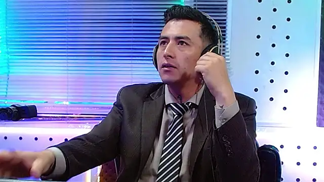 Darko0717 online show from March 22, 2:53 pm