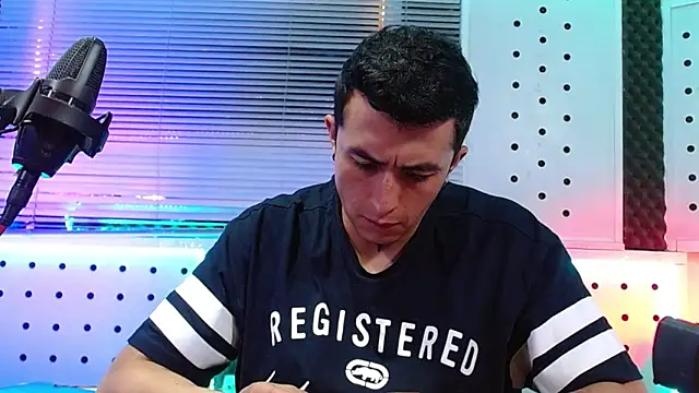 Darko0717 online show from April 8, 12:43 am