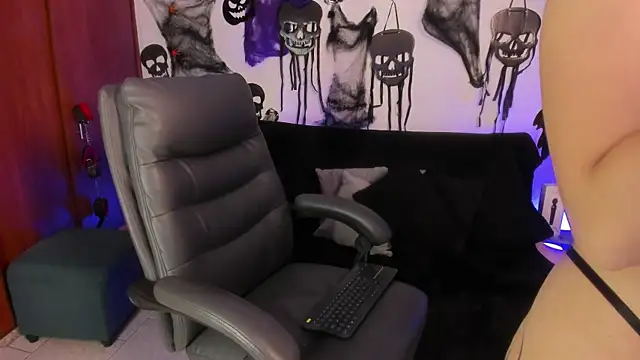 Cata green online show from October 10, 8:41 pm