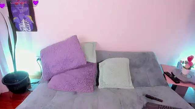 Cata green online show from April 16, 7:14 pm