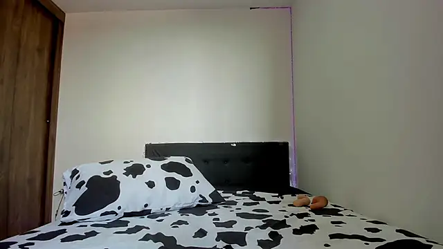 biiancaricoo01 online show from January 14, 9:30 pm