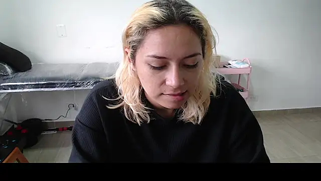 MommyMiaWs online show from March 4, 12:22 pm