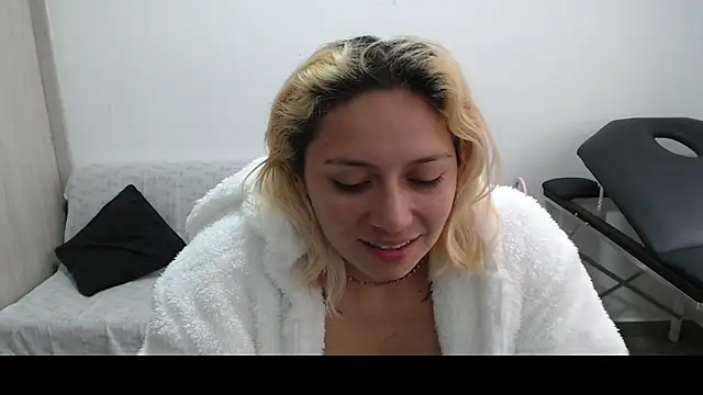 MommyMiaWs online show from March 7, 5:17 pm