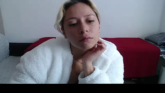 MommyMiaWs online show from March 13, 2:01 pm