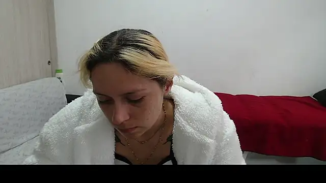 MommyMiaWs online show from March 15, 6:32 pm