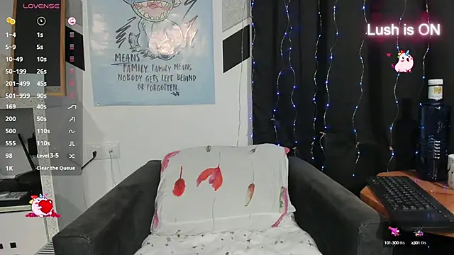 alexysgray online show from March 18, 6:59 pm