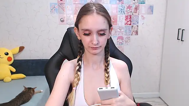 Jackie Morgan online show from March 11, 12:33 am