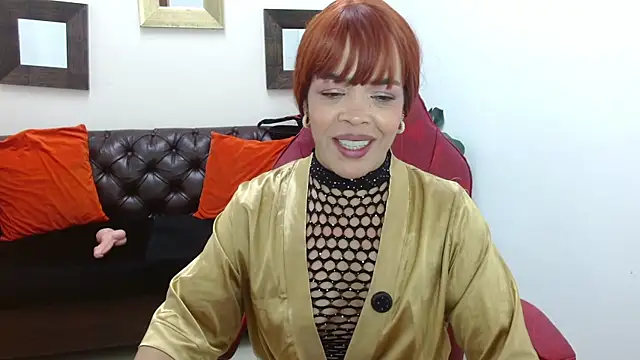 Abril Beltran  online show from October 24, 5:09 pm