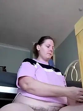 xxSexyBushLinnxx online show from December 12, 11:29 am