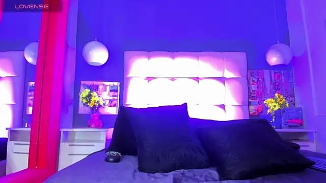 cinthya walker1 online show from February 20, 1:33 pm