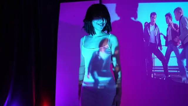 Snapshot of anniehillofficial chatting on March 1, 8:53 pm anniehillofficial online show from March 1, 8:53 pm