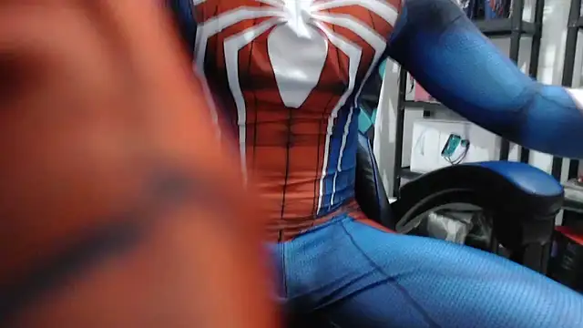 Snapshot of DinoZero chatting on February 11, 3:22 am DinoZero online show from February 11, 3:22 am