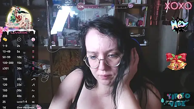 Snapshot of LeonaHarrison chatting on January 14, 5:30 am LeonaHarrison online show from January 14, 5:30 am