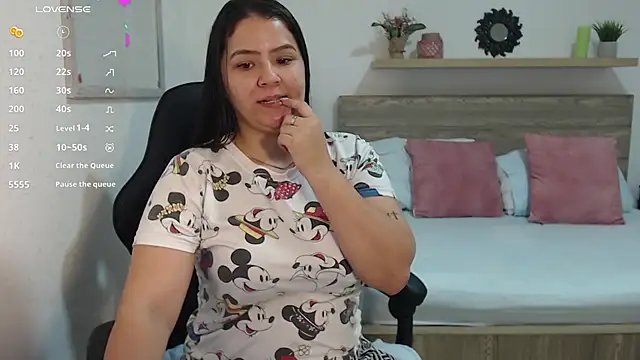 Snapshot of ibeth_diaz chatting on December 9, 11:36 am ibeth diaz online show from December 9, 11:36 am