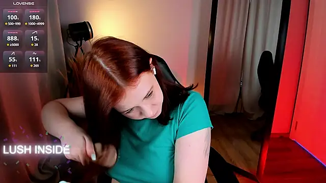 Snapshot of Pretty_Alison chatting on February 8, 2:09 pm Pretty Alison online show from February 8, 2:09 pm