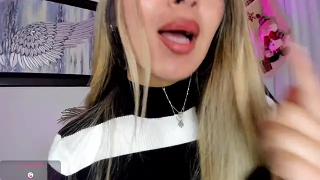 brianahill  online show from November 21, 7:12 pm