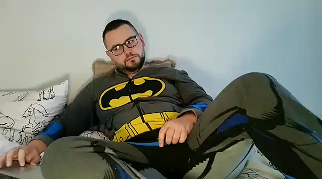 Snapshot of cutie_ben chatting on February 10, 12:18 pm cutie ben online show from February 10, 12:18 pm