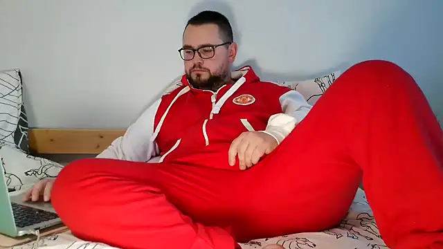 Snapshot of cutie_ben chatting on February 22, 3:03 pm cutie ben online show from February 22, 3:03 pm