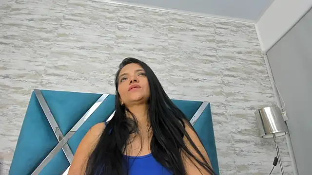 veronica salas online show from January 19, 1:00 am