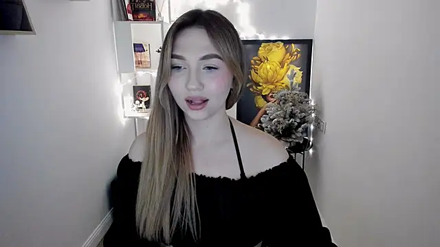 Snapshot of GracefulLook chatting on January 11, 6:24 am GracefulLook online show from January 11, 6:24 am