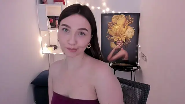 Snapshot of GracefulLook chatting on February 23, 9:55 am GracefulLook online show from February 23, 9:55 am