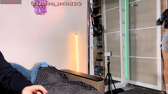 Snapshot of sabrinasmith23 chatting on September 25, 6:44 pm sabrinasmith23 online show from September 25, 6:44 pm