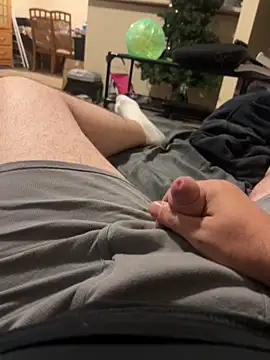 Snapshot of sexydadbod1 chatting on September 12, 4:45 am sexydadbod1 online show from September 12, 4:45 am